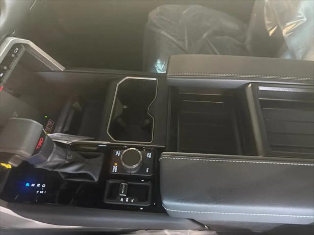 2026 Toyota Tundra Limited CrewMax 5.5' Bed