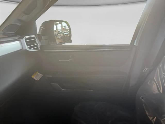 2026 Toyota Tundra Limited CrewMax 5.5' Bed