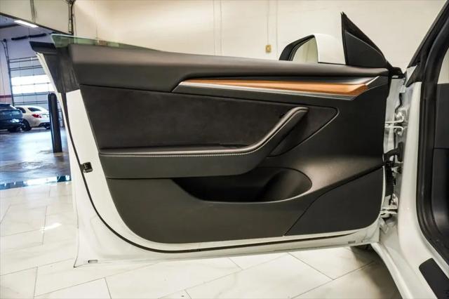 2022 Tesla Model 3 Long Range Dual Motor All-Wheel Drive