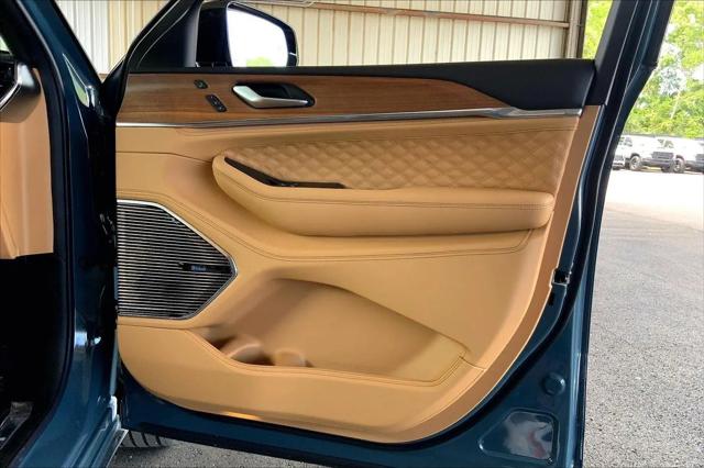 2026 Jeep Grand Cherokee L Summit 4x4