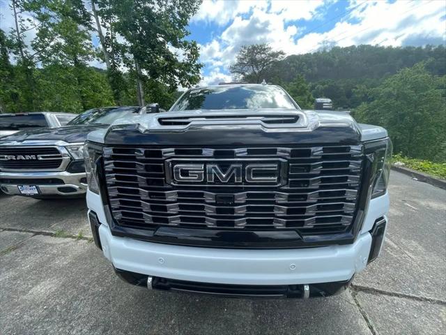 2026 GMC Sierra 2500HD Crew Cab, Standard Bed, Denali Ultimate, 4WD