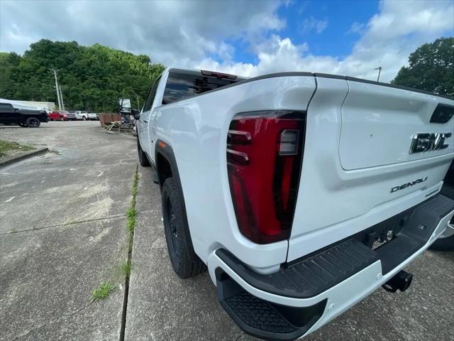 2026 GMC Sierra 2500HD Crew Cab, Standard Bed, Denali Ultimate, 4WD