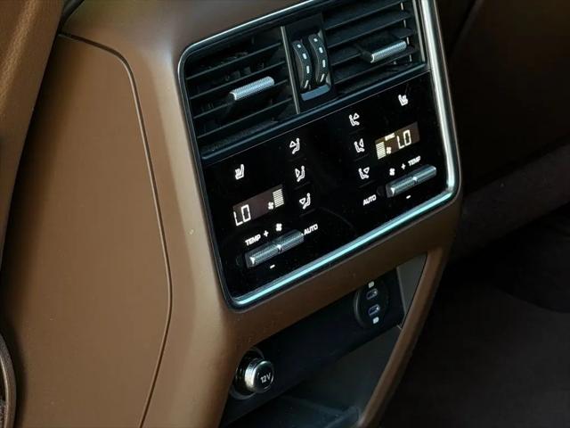 2023 Porsche Cayenne Cayenne