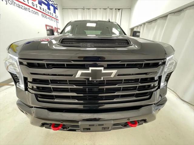 2025 Chevrolet Silverado 2500HD 4WD Crew Cab Standard Bed LT