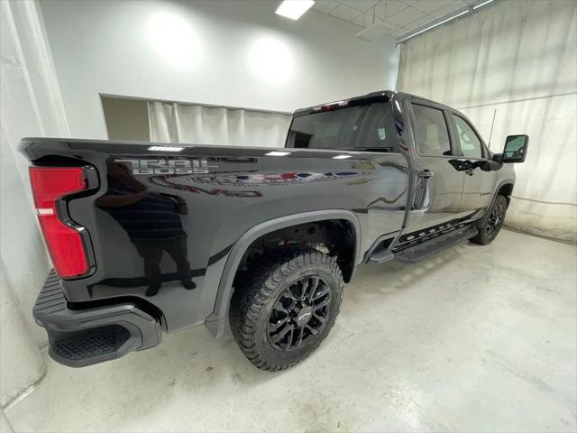 2025 Chevrolet Silverado 2500HD 4WD Crew Cab Standard Bed LT