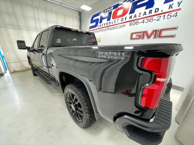 2025 Chevrolet Silverado 2500HD 4WD Crew Cab Standard Bed LT