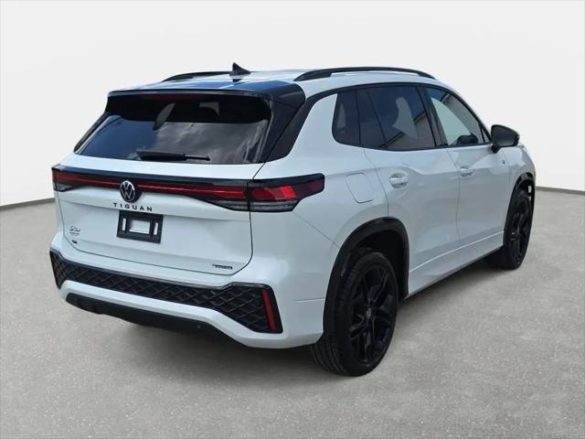 2026 Volkswagen Tiguan SE R-Line Black