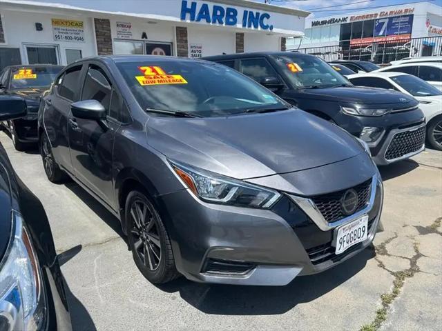2021 Nissan Versa SV Xtronic CVT