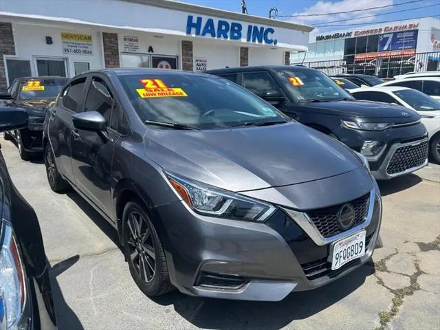 2021 Nissan Versa SV Xtronic CVT