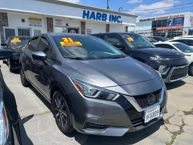 2021 Nissan Versa SV Xtronic CVT