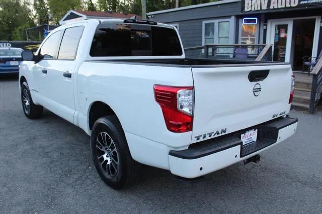 2024 Nissan Titan Crew Cab SV 4x4