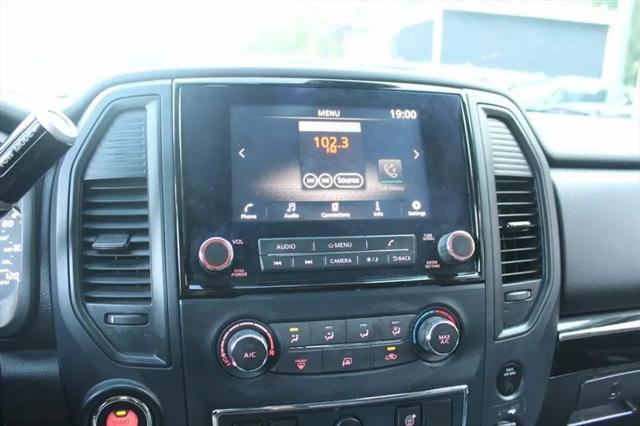 2024 Nissan Titan Crew Cab SV 4x4