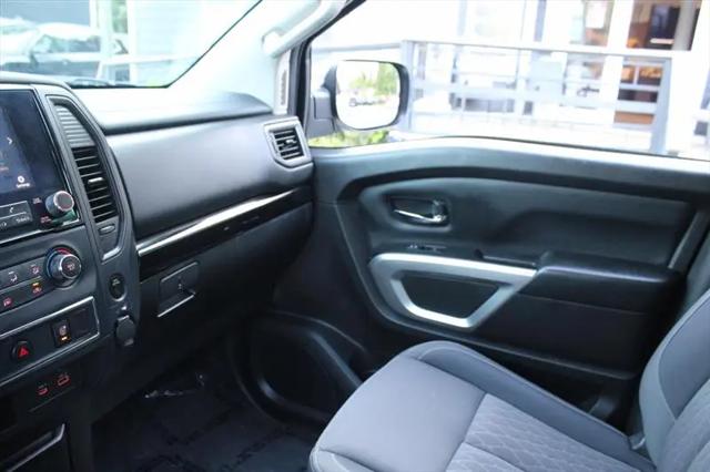 2024 Nissan Titan Crew Cab SV 4x4