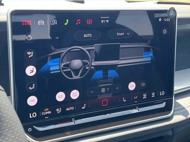 2026 Volkswagen Tiguan SE R-Line Black