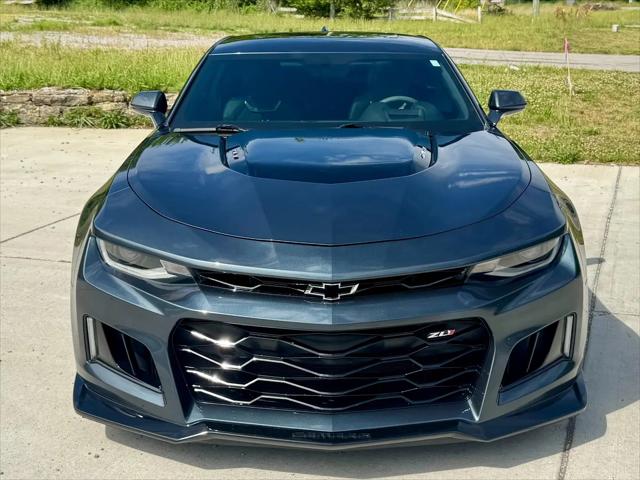 2022 Chevrolet Camaro RWD Coupe ZL1