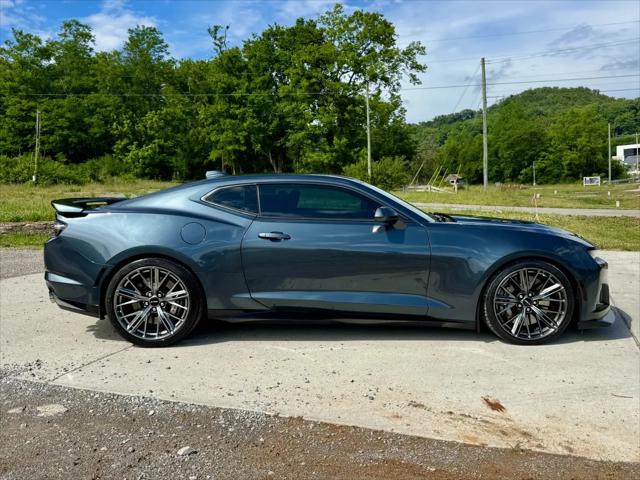 2022 Chevrolet Camaro RWD Coupe ZL1
