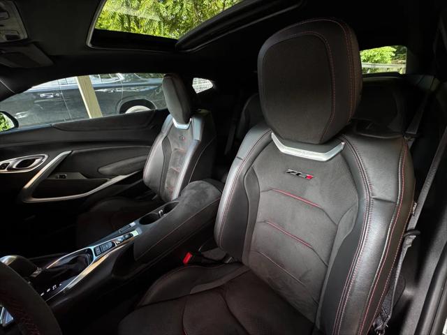 2022 Chevrolet Camaro RWD Coupe ZL1