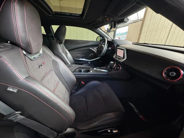 2022 Chevrolet Camaro RWD Coupe ZL1