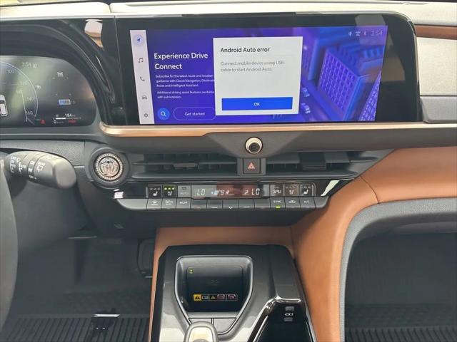 2025 Toyota Crown Signia Limited