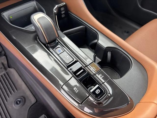 2025 Toyota Crown Signia Limited