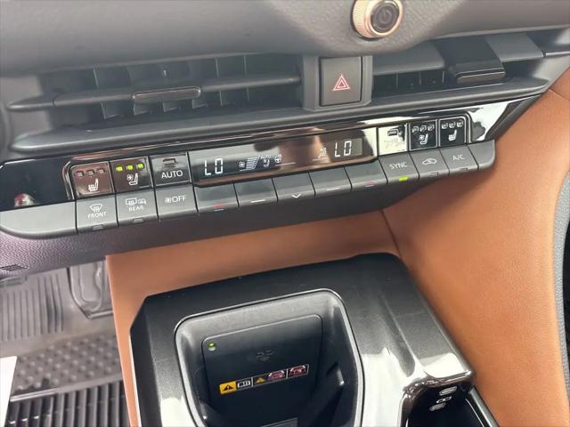 2025 Toyota Crown Signia Limited
