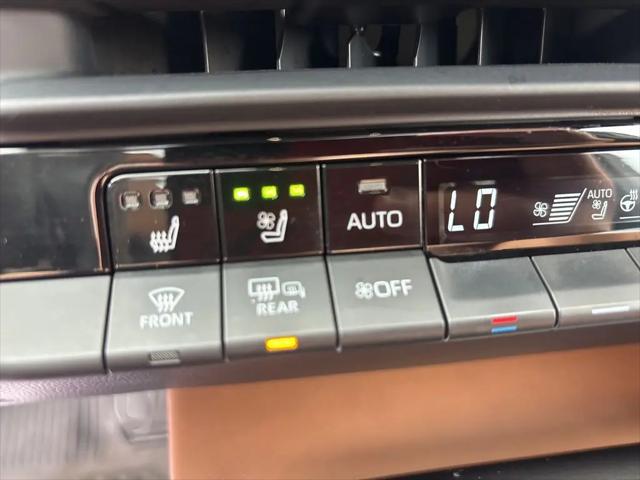 2025 Toyota Crown Signia Limited