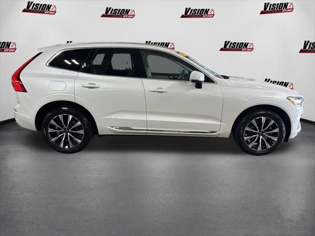 2023 Volvo XC60 B5 Plus Bright Theme