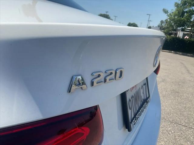 2022 Mercedes-Benz A 220 A 220