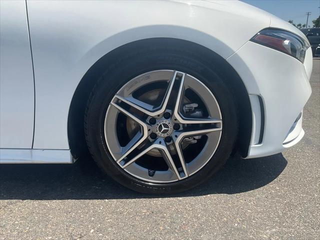 2022 Mercedes-Benz A 220 A 220