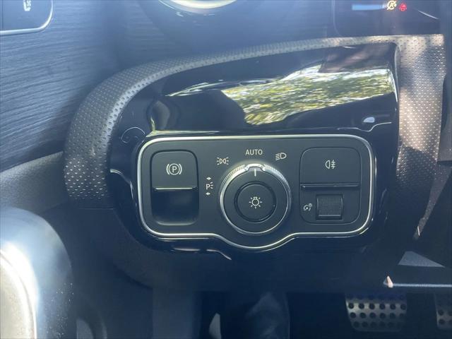 2022 Mercedes-Benz A 220 A 220