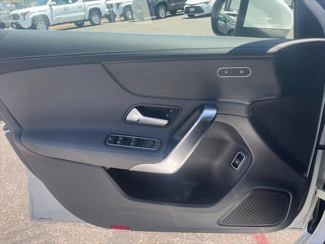 2022 Mercedes-Benz A 220 A 220