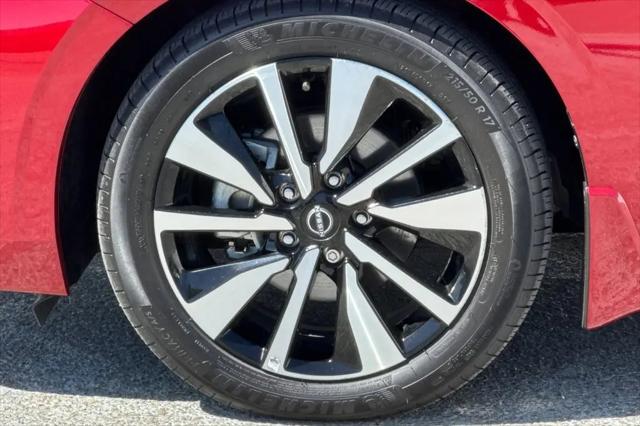 2024 Nissan Sentra SV Xtronic CVT