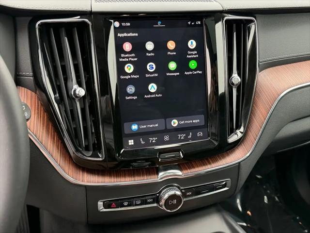 2024 Volvo XC60 Recharge T8 Ultimate Dark Theme