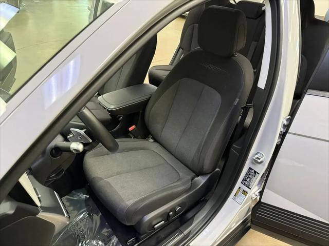 2024 Hyundai IONIQ 5 SE