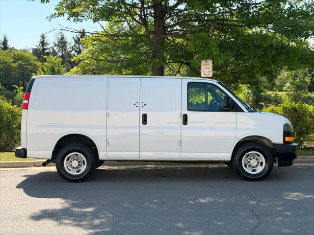 2023 Chevrolet Express Cargo Van RWD 2500 Regular Wheelbase WT