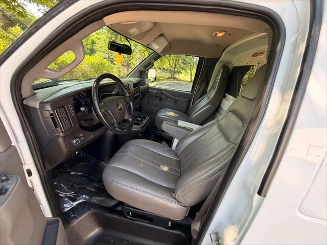 2023 Chevrolet Express Cargo Van RWD 2500 Regular Wheelbase WT