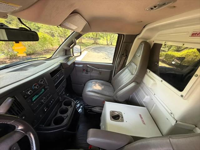2023 Chevrolet Express Cargo Van RWD 2500 Regular Wheelbase WT
