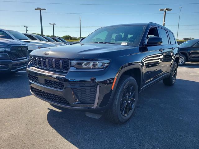 2026 Jeep Grand Cherokee L Altitude 4x2
