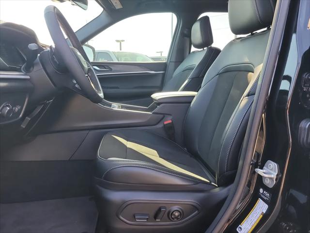2026 Jeep Grand Cherokee L Altitude 4x2