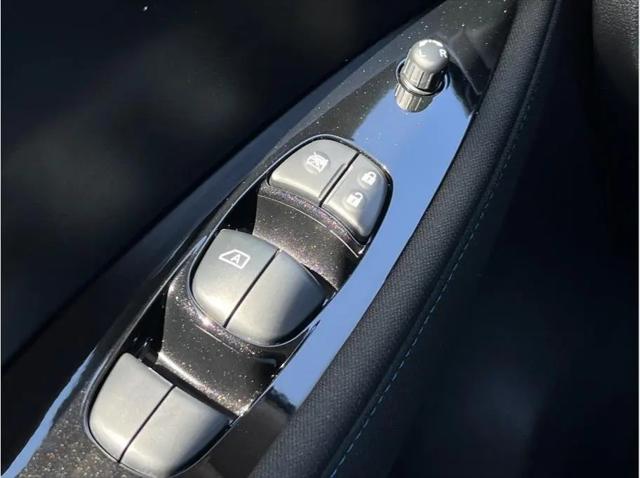 2025 Nissan LEAF SV PLUS
