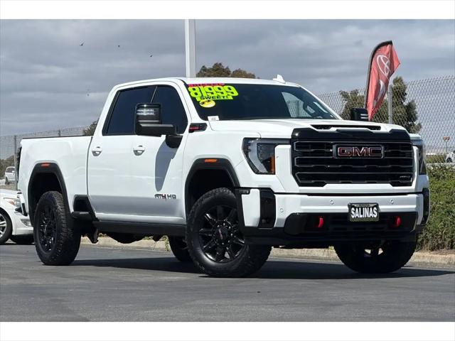 2025 GMC Sierra 2500HD 4WD Crew Cab Standard Bed AT4