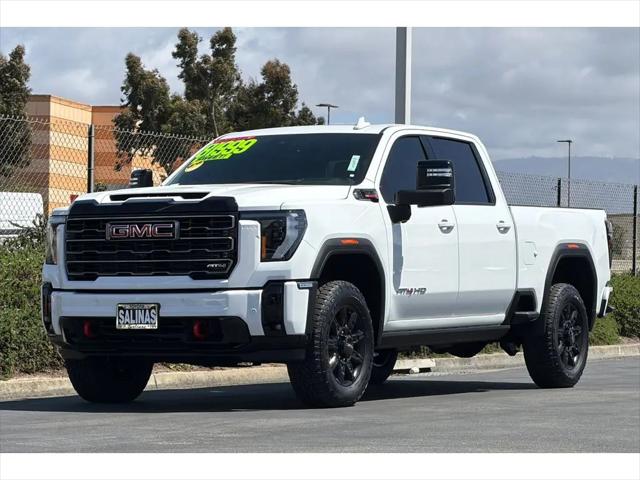 2025 GMC Sierra 2500HD 4WD Crew Cab Standard Bed AT4