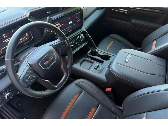 2025 GMC Sierra 2500HD 4WD Crew Cab Standard Bed AT4