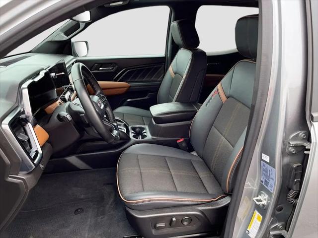 2024 GMC Canyon 4WD AT4