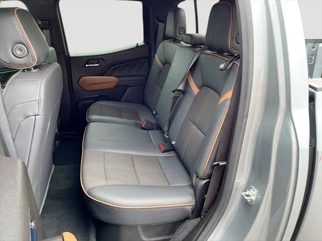 2024 GMC Canyon 4WD AT4