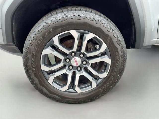 2024 GMC Canyon 4WD AT4