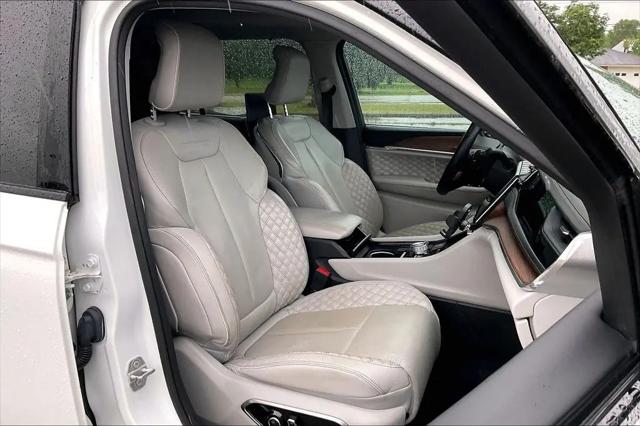 2023 Jeep Grand Cherokee L Summit 4x4