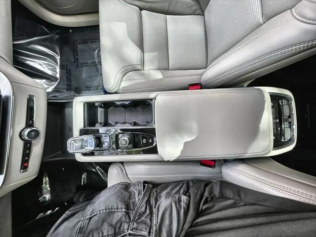2025 Volvo XC90 Plug-In Hybrid T8 Ultra 7-Seater