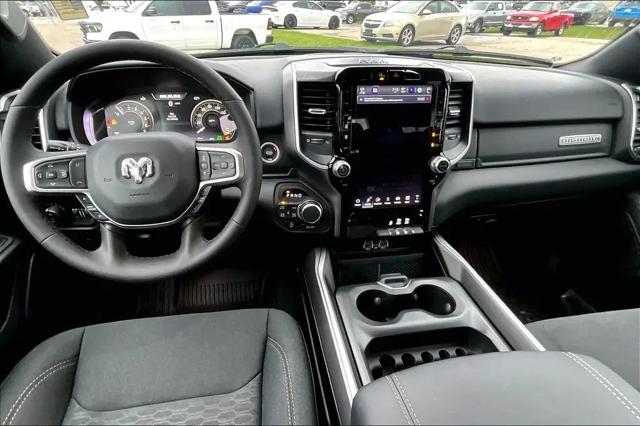 2026 Ram 1500 Big Horn Crew Cab 4x4 5'7" Box
