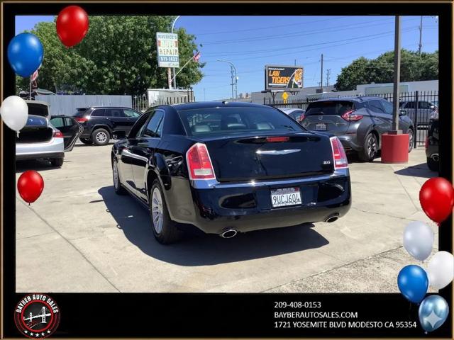 2014 Chrysler 300 Base